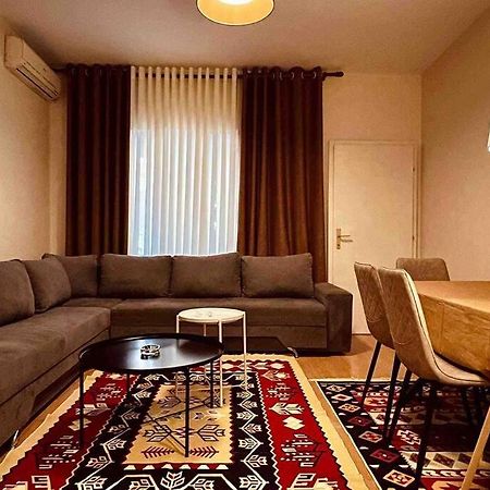 Zarlett House, Pazari Ri ,Villa With Garden,Parking ティラナ エクステリア 写真