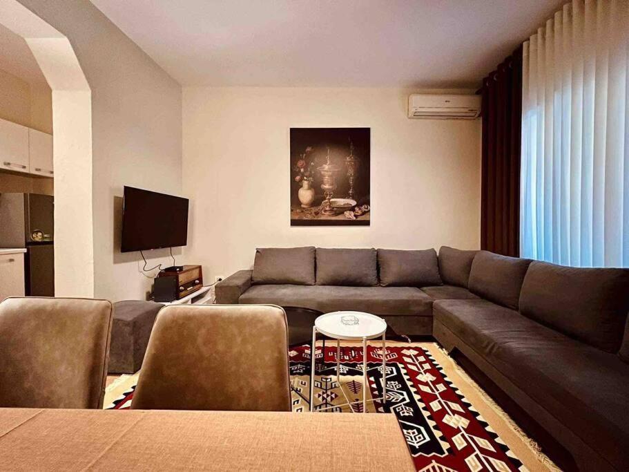 Zarlett House, Pazari Ri ,Villa With Garden,Parking ティラナ エクステリア 写真